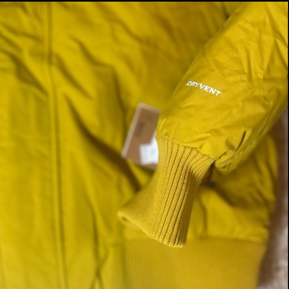 The North Face Bomber Coat New With Tags Gold Color Size Large - Picture 8 of 8